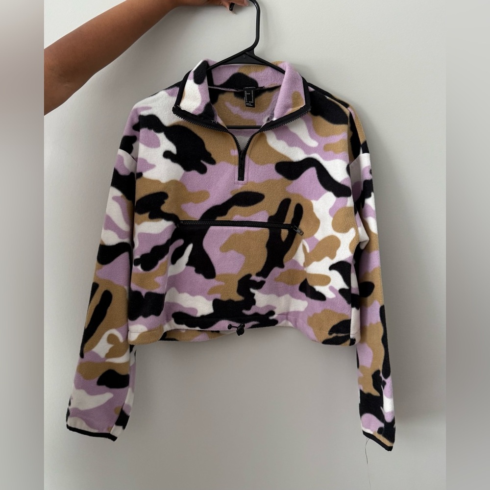 Forever 21 Camouflage Fleece Pullover